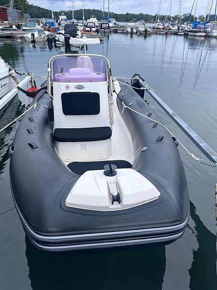 Brig 580 Eagle - 2015 - Evinrude 115 - 32 knop 7 of 12