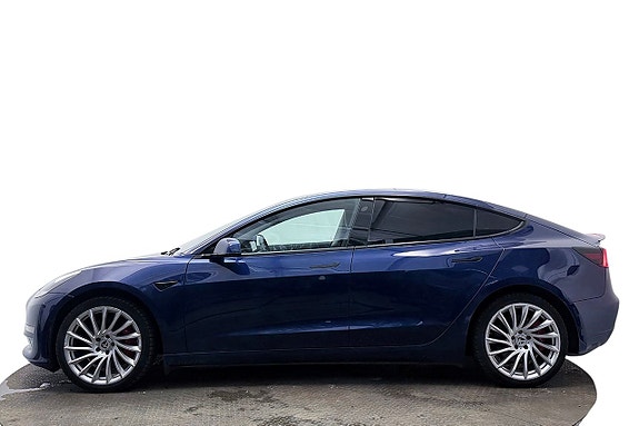 Tesla Model 3 10 of 30