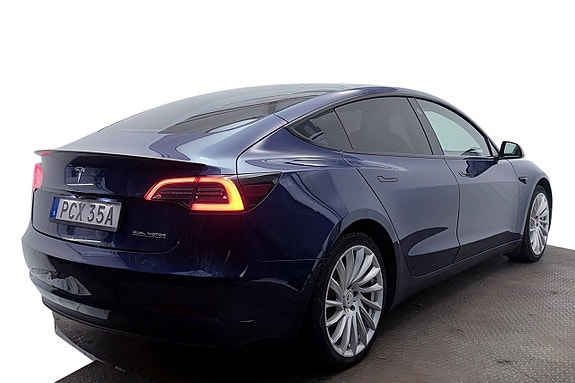 Tesla Model 3 6 of 30