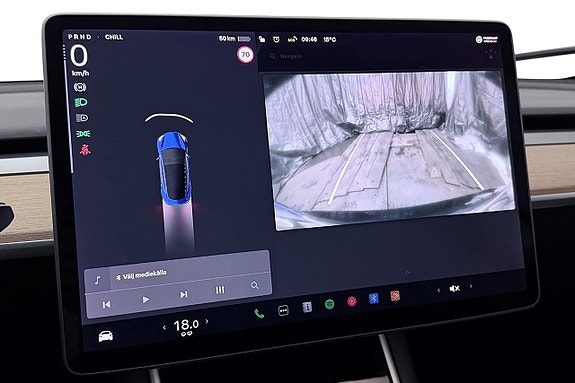 Tesla Model 3 24 of 30