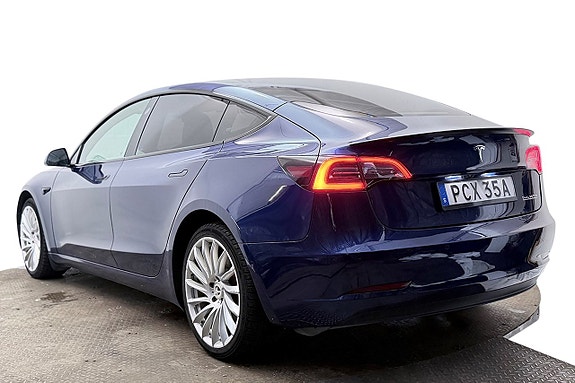 Tesla Model 3 9 of 30