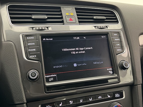 Volkswagen e-Golf VII 20 of 30