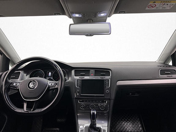 Volkswagen e-Golf VII 12 of 30