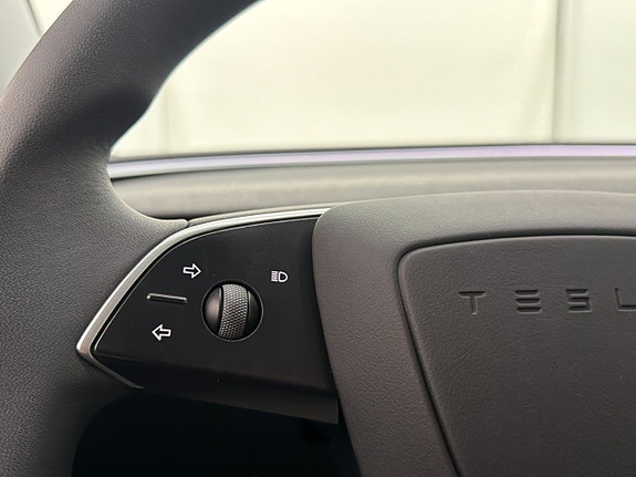 Tesla Model 3 14 of 30