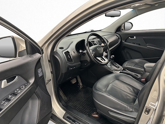 Kia Sportage 10 of 30