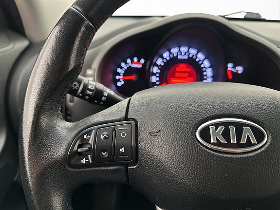 Kia Sportage 17 of 30