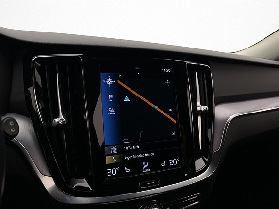Volvo V60 19 of 30