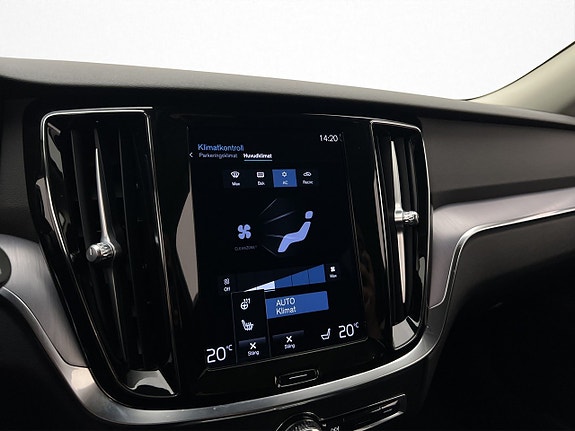 Volvo V60 20 of 30