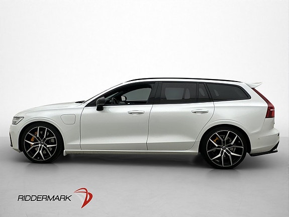 Volvo V60 4 of 30