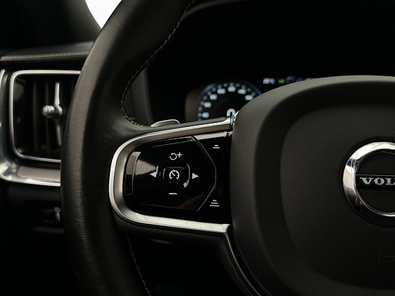 Volvo V60 14 of 30
