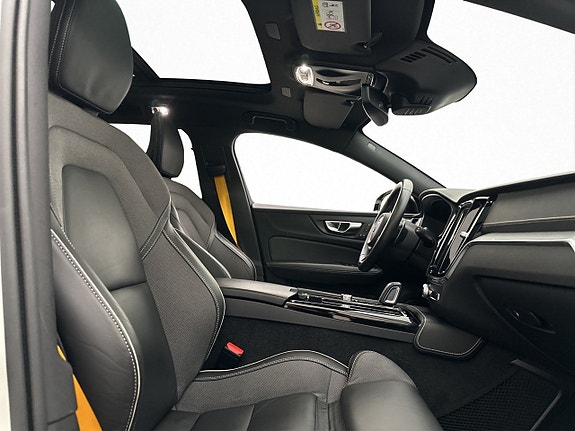 Volvo V60 30 of 30