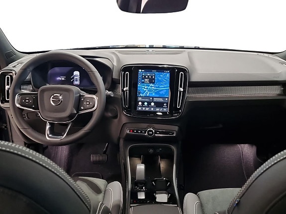 Volvo EX40 5 of 18