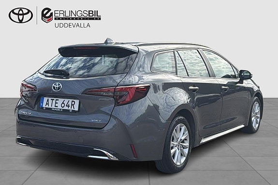 Toyota Corolla 13 of 16