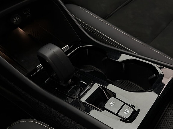 Volvo XC40 27 of 30
