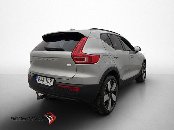 Volvo XC40 8 of 30