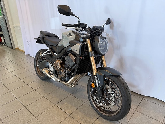 Honda CB650R E-Clutch #Lågmilad# 2 of 10
