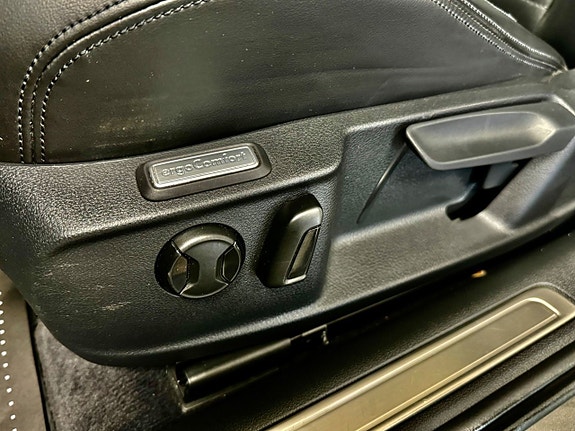 Volkswagen Passat 14 of 18