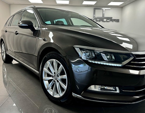 Volkswagen Passat 2 of 18