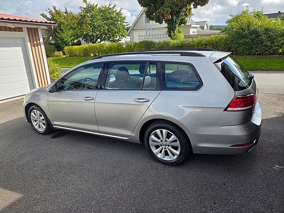 Volkswagen Golf VII 4 of 7