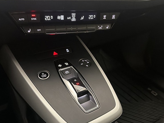 Audi Q4 e-tron 24 of 30