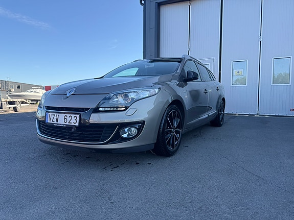 Renault Megane III 2 of 7