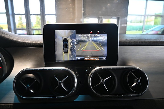 Mercedes-Benz X350 d 22 of 28