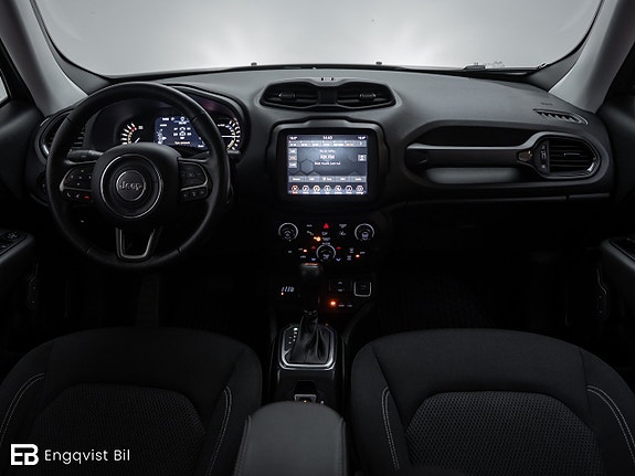 Jeep Renegade 18 of 30