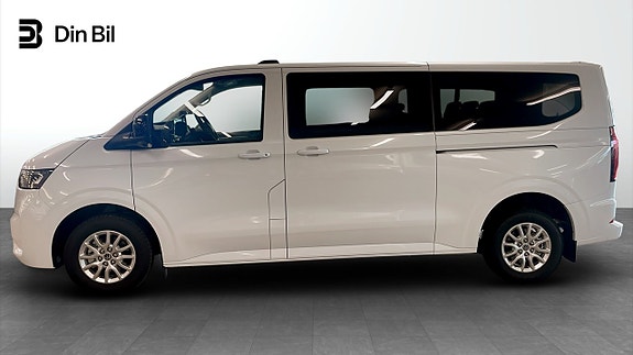 Volkswagen Caravelle 2 of 15