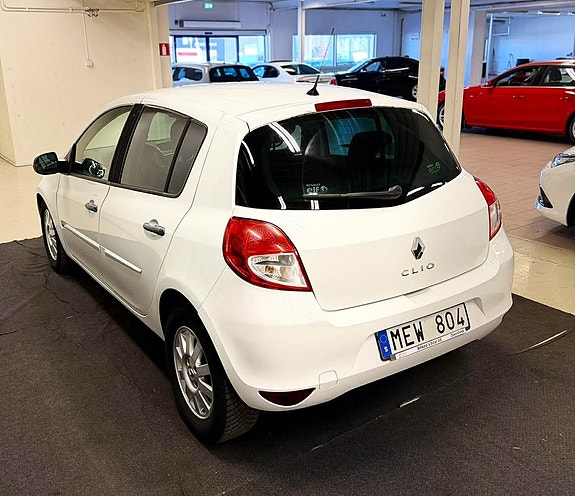 Renault Clio 6 of 18