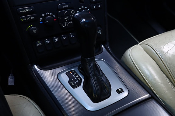 Volvo XC90 22 of 27