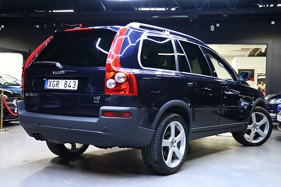 Volvo XC90 4 of 27