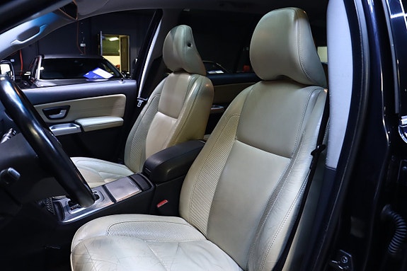 Volvo XC90 11 of 27