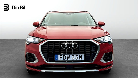Audi Q3 4 of 12