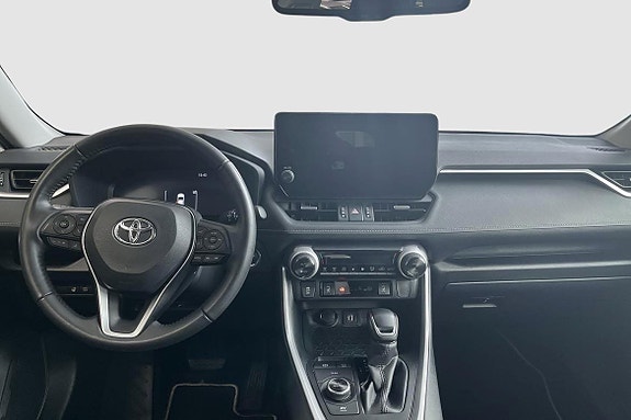 Toyota RAV4 11 of 14