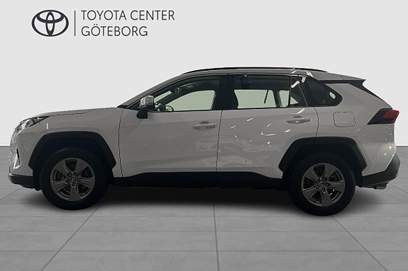 Toyota RAV4 5 of 14