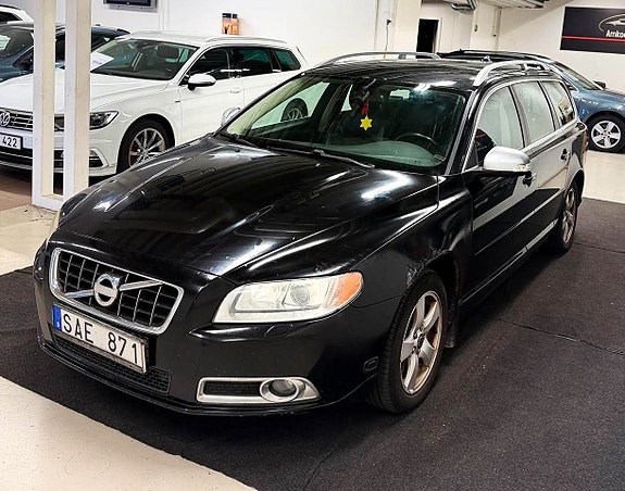 Volvo V70 5 of 17