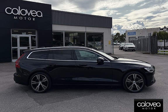 Volvo V60 2 of 16