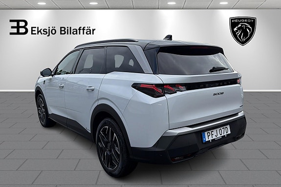 Peugeot 5008 8 of 23