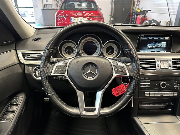 Mercedes-Benz E220 20 of 30