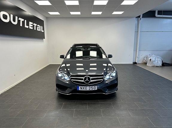 Mercedes-Benz E220 5 of 30