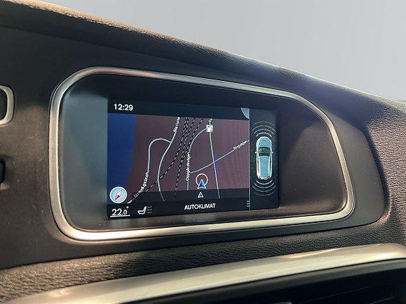 Volvo V40 Cross Country 15 of 28