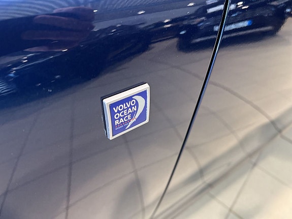 Volvo V40 Cross Country 23 of 28