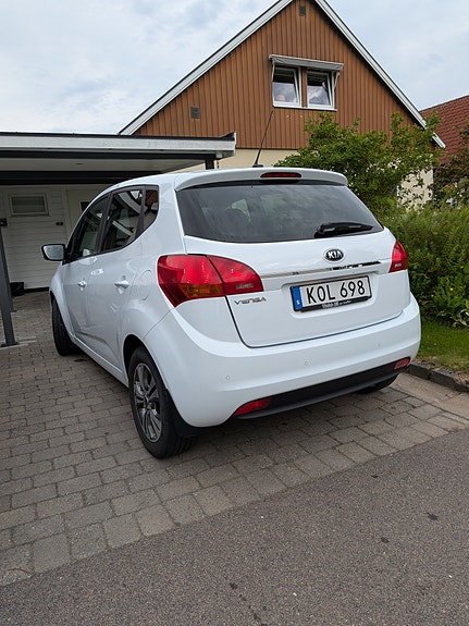 Kia Venga 2 of 4