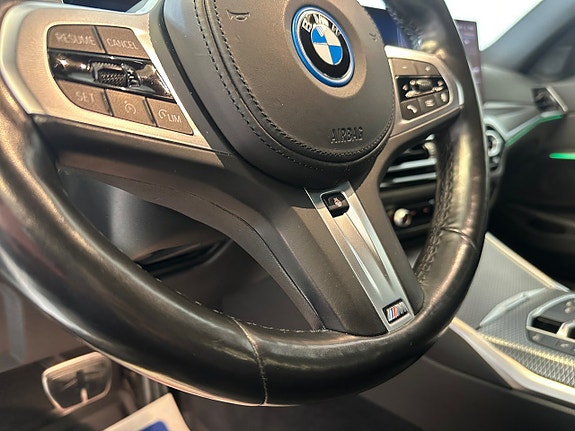 BMW 330e 9 of 19