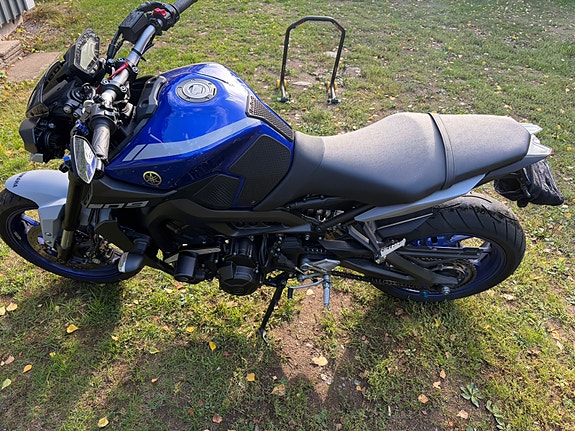 Yamaha Mt 09 2 of 8