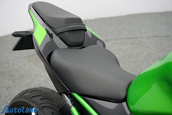 Kawasaki Z900* ABS, Traction Control, TFT Färgdisplay 17 of 24