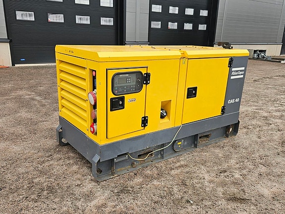 Atlas Copco QAS40 Generator 2 of 12