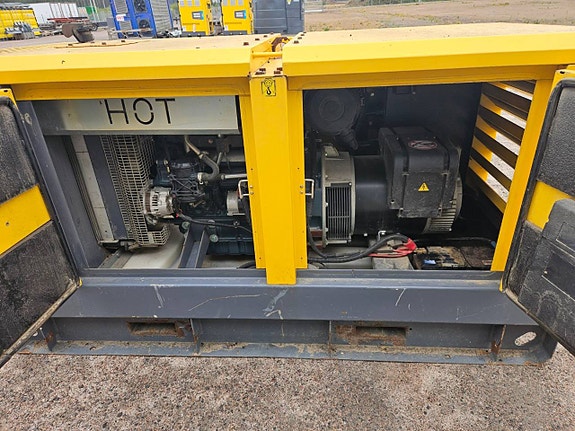 Atlas Copco QAS40 Generator 9 of 12