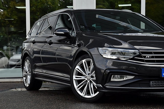 Volkswagen Passat 4 of 30