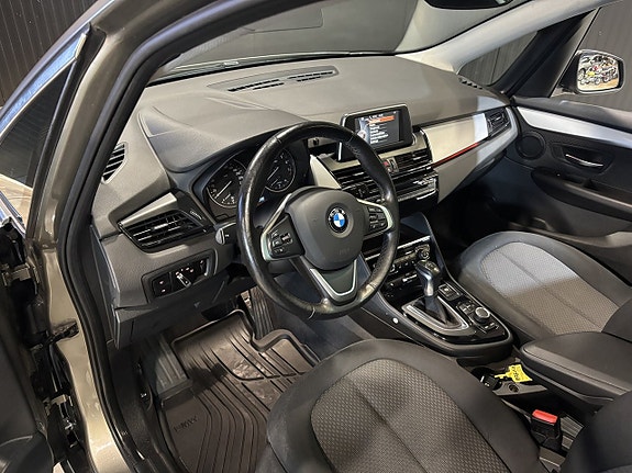 BMW 218 8 of 24